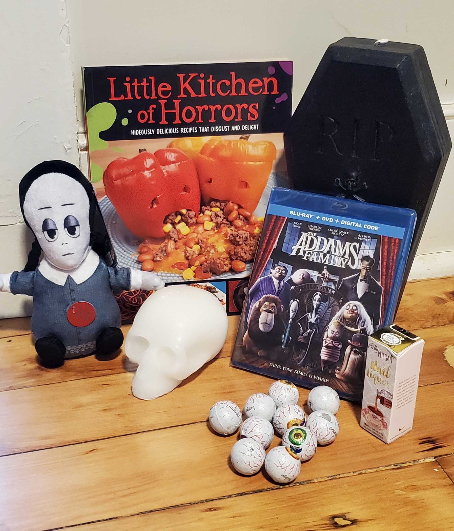 Throw The Ultimate The Addams Family Viewing Party Addams Family Movie Night Kit