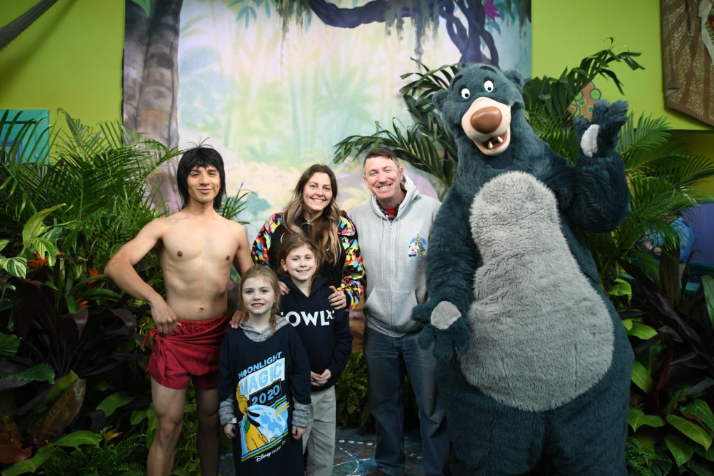Baloo mowgli disney meet and greet