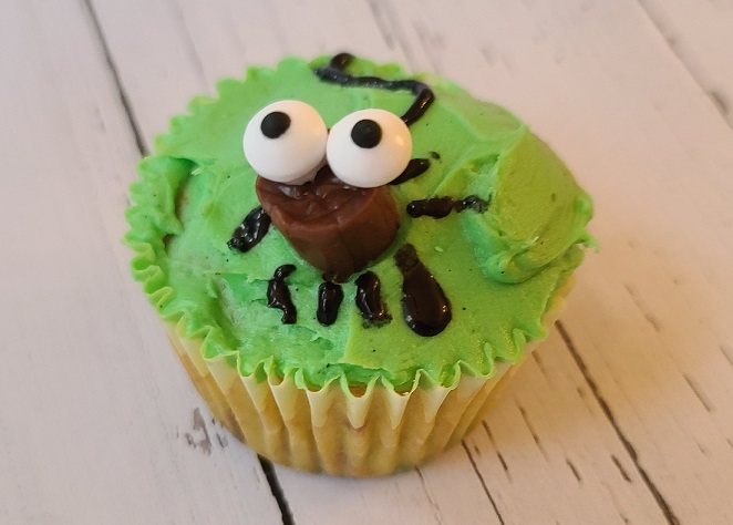 halloween spider cupcake